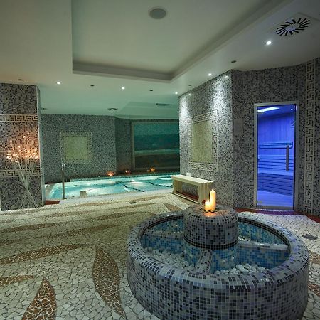 Grand Hotel Paradiso กาตันซาโร ภายนอก รูปภาพ